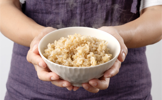 玄米の生米写真